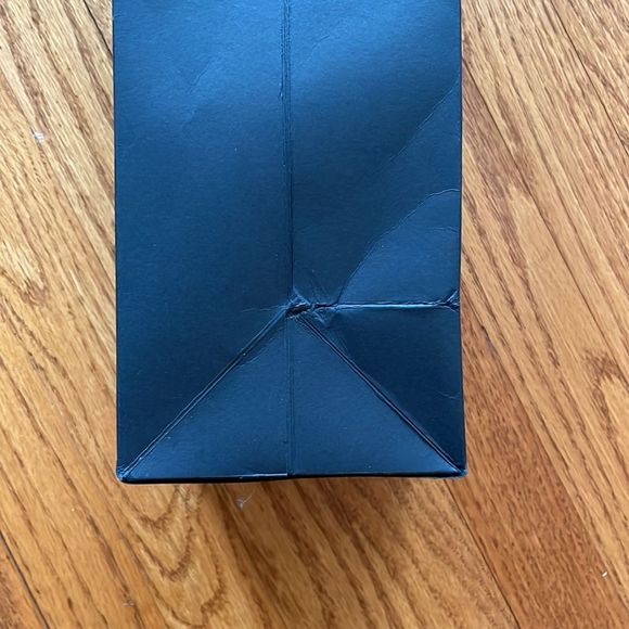 ⭐️Dom Perignon - Luxury empty bag! ⭐️ - Picture 9 of 11